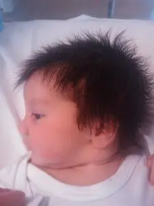 Laia con 3 horas de vida
