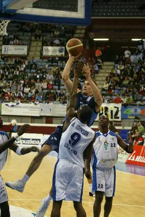 Bruesa 83 – 76 La Palma