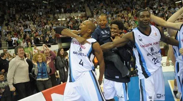 Bruesa 82 – 81 Unicaja