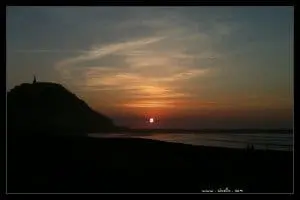 Crepúsculo, puesta de sol en Gros, Donostia