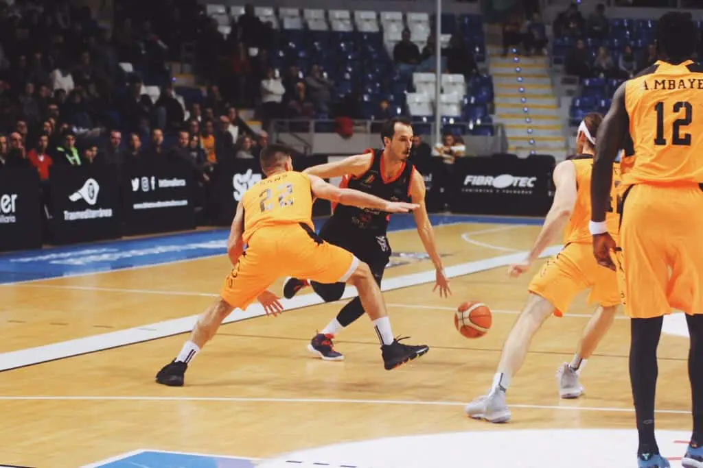 Vuelven los nubarrones sobre el B the Travel Brand en du estrepitosa derrota ante el ICG Força Lleida  (73-63)
