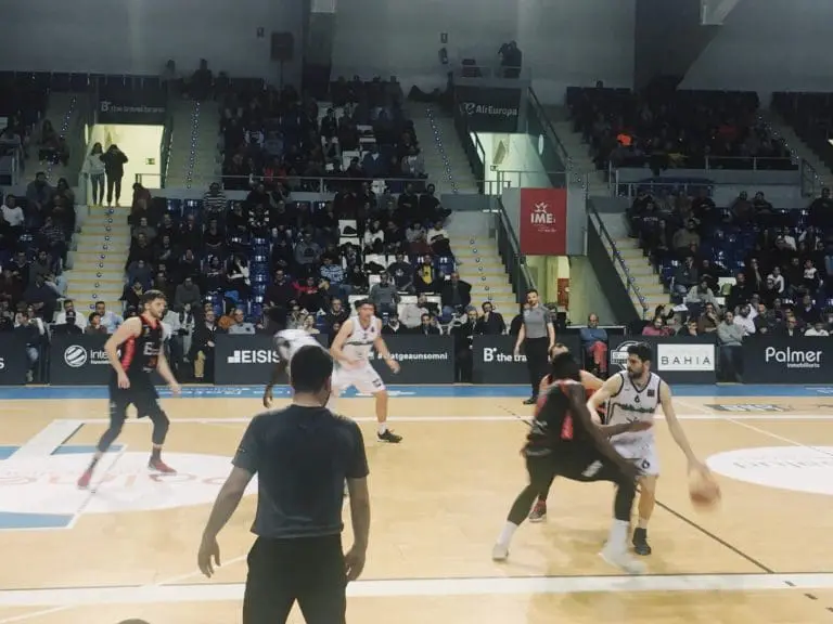 DEF CON 2: Tercera derrota consecutiva del B the Travel Brand (64-75)