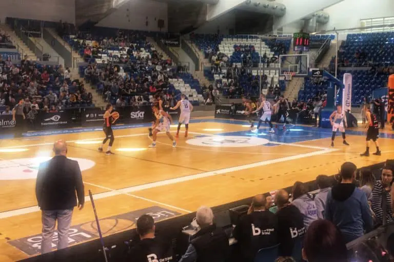 Así, sí. B the Travel Brand vence al Delteco Gipuzkoa Basket (71-62)