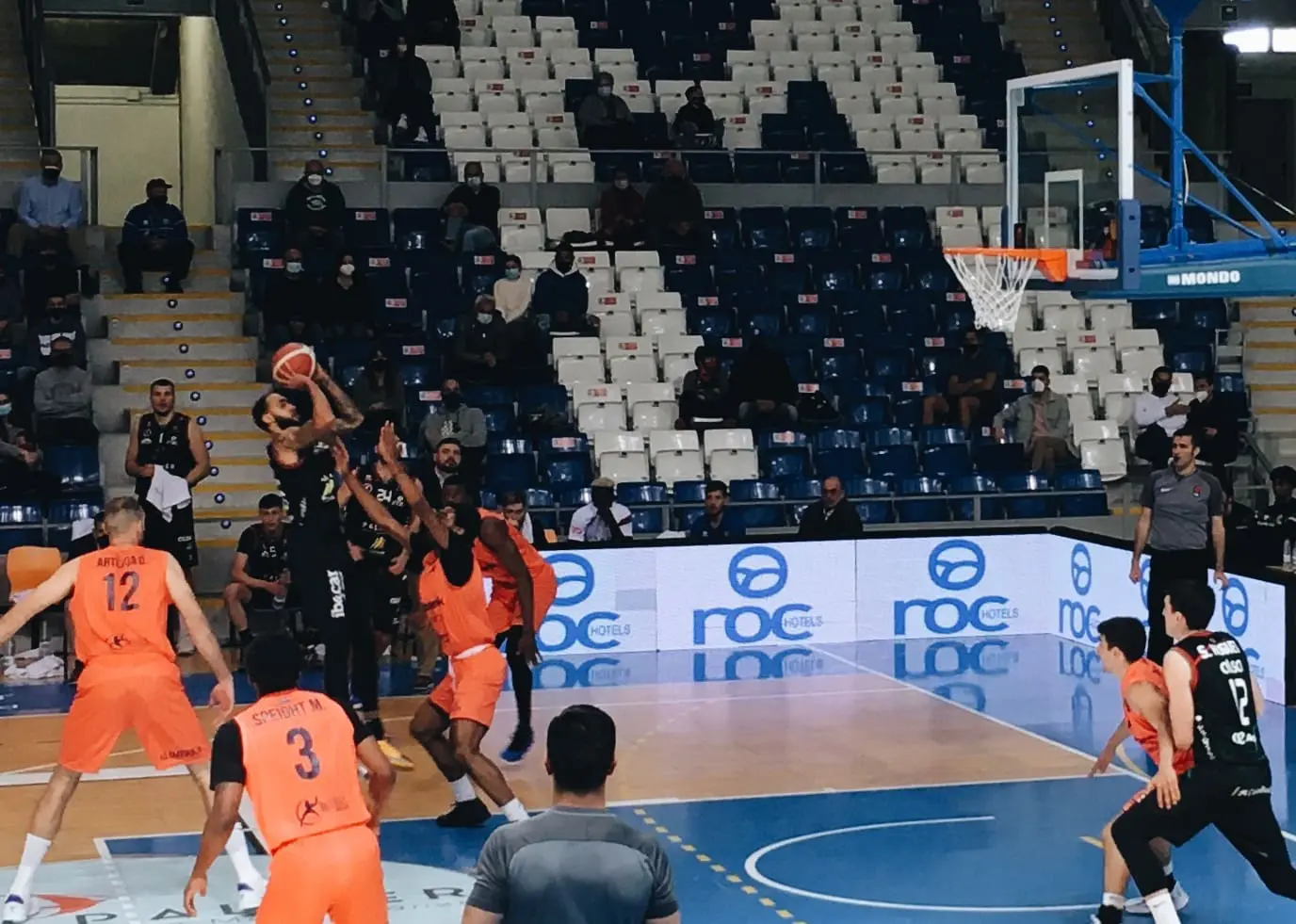 Palmer Alma Mediterrànea Palma vence in extremis a Liberbank Oviedo (80-77)