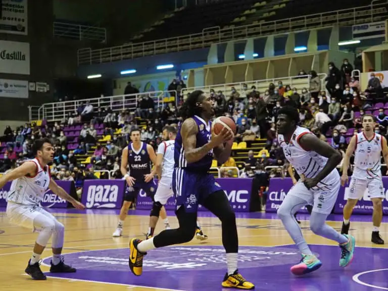 Palmer Alma Mediterrànea resta y sigue ante UEMC Valladolid (71-64)